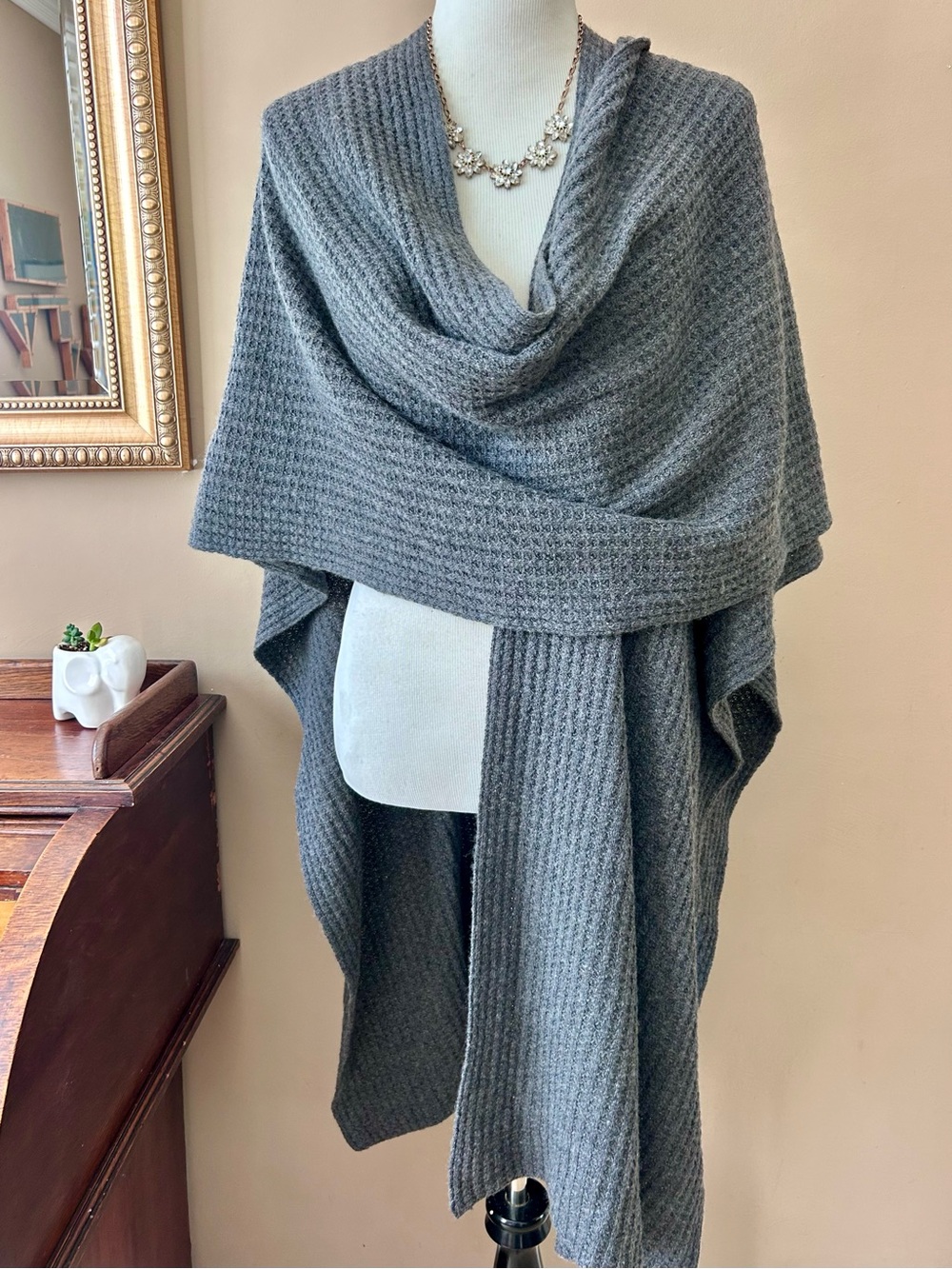 Aritzia T. Babaton Gray Grey Cashmere Cape Shawl Sweater Wrap